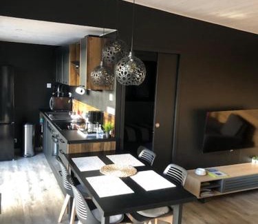 Ergue-Gaberic Casa | Maison chaleureuse et cosy en bois de 2021 Près de Quimper