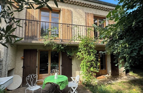 Saillans Casa | Maison : Chambres Avec Balcon Donnant sur Jardin