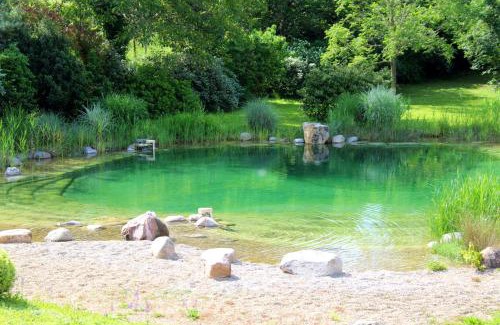 Saint-Cybranet Casa | Maison charmante à Saint-Cybranet avec piscine partagée