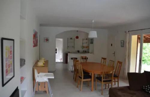 Robiac-Rochessadoule Casa | Maison charmante avec piscine et jardin à Robiac-Rochessadoule