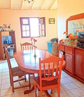 Anse-Bertrand Casa | Maison charmante avec jardin cloture a Anse Bertrand