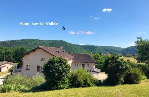 Saint-Gery Casa | Maison charmante avec vue sur la montagne à Saint-Géry + Piscine