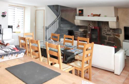 Sains Casa | Maison charmante près de Sains avec spa et jardin clos