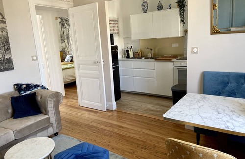 Deauville City Centre Casa | Maison Charme Rénovée Deauville Centre 2 bedrooms &1 courtyard & shops around