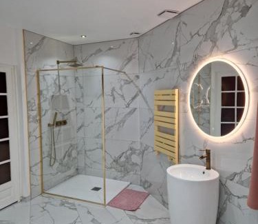 Nogent-sur-Oise Casa | Maison Chic avec jacuzzi Nogent sur Oise YaoSpa60