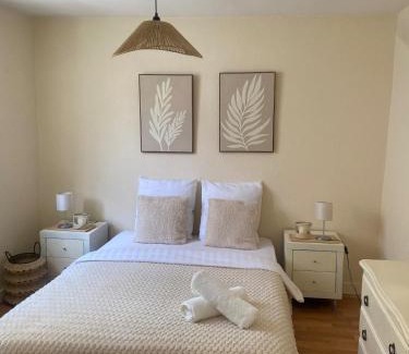 La Trimouille Casa | Maison cosy avec cour privée - Calme et nature, La Trimouille