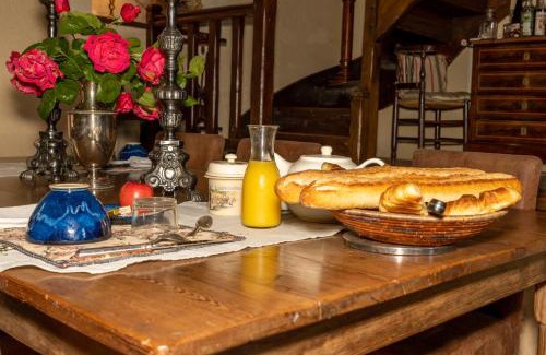 Saint-Amand-de-Vergt Cama Y Desayuno | Maison Croix du sud. Chambre Fruits de la Passion