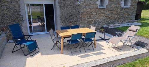 Saint-Pierre-de-Plesguen Casa | Maison de campagne au cœur d'un village