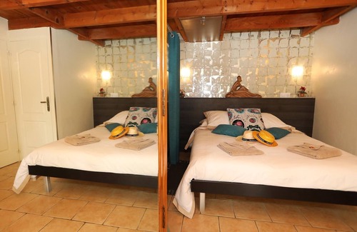 Romans-sur-Isere Cama Y Desayuno | Maison D'hôtes Le 6 Bis