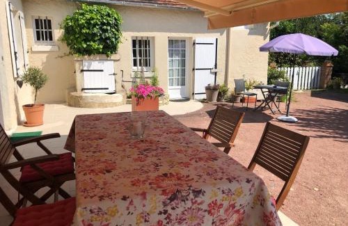 Saint-Hippolyte Casa | Maison d Hôtes La Petite Jucherie
