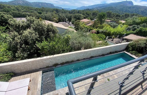 Saint-Marc-Jaumegarde Casa | Maison Dans Hameau au Pied de Sainte Victoire Vue Exceptionnelle Piscine Jacuzzi