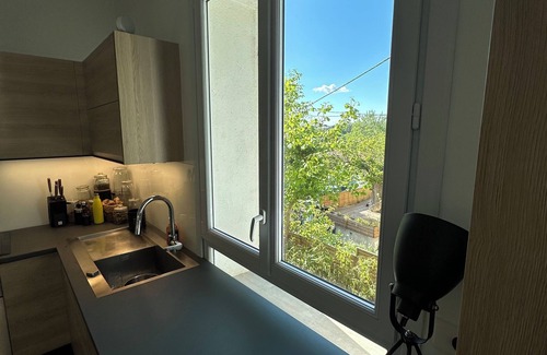 Est Casa | Maison Dans la Nature à 10 Minutes du Centre Ville