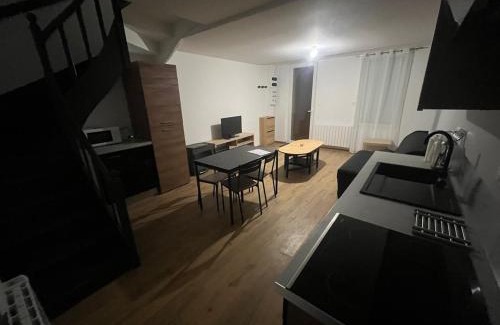 Limons Apartamento | Maison de bourg à Limons