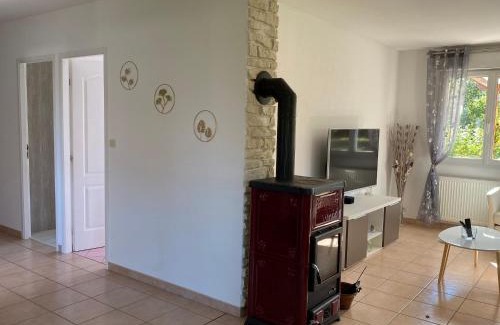 Mesnil Sous Les Cotes Casa | Maison de camp. plain-pied avec jardin, 2 chambres, terrasse couverte, proche Gérardmer et Saint-Dié - FR-1-589-386