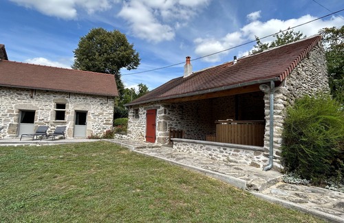 Saint-Plantaire Casa | Maison de Campagne Avec Bain Finlandais