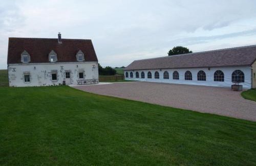 Mauves-sur-Huisne Casa | Maison de campagne rénovée avec jardin clos, terrasse, jeux, 5 chambres, et animaux acceptés - FR-1-497-109