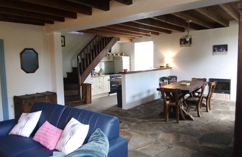 Nouzerines Casa | Maison de Campagne au Calme Avec Piscine