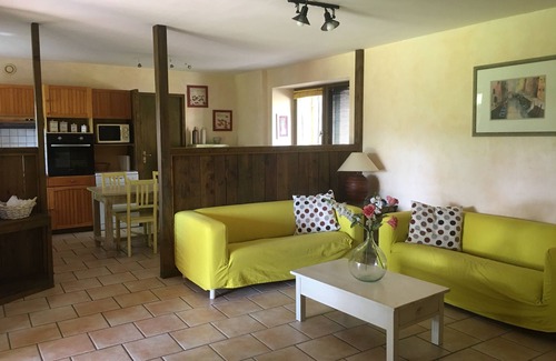 Bonrepos Casa | Maison de Campagne au Calme Avec une vue sur les Pyrénées
