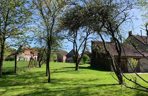 Betete Casa | Maison de Campagne Avec Grand Jardin