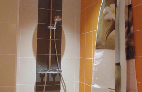 Cressanges Casa | Maison de campagne avec SPA, jeux et espace bien-être, idéale pour familles et groupes jusqu'à 8 pers. - FR-1-489-442