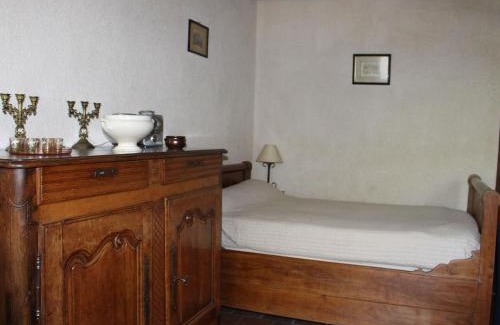 Berfay Casa | Maison de campagne avec grand jardin, cheminée, vélos et wifi à Berfay - FR-1-410-242