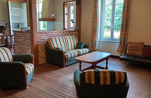 Montvicq Casa | Maison de Campagne avec Jardin Clos, Wi-Fi, Animaux Acceptés et Proche Station Thermale Néris les Bains - FR-1-489-272