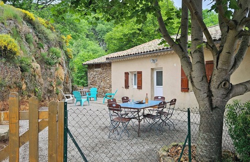 Issamoulenc Casa | Maison de Campagne au Coeur du Parc Naturel Regional des Monts D'ardeche
