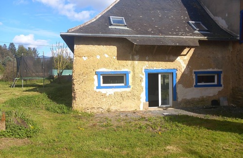 Betton Casa | Maison de Campagne Paisible Avec Piscine à Proximité de Rennes