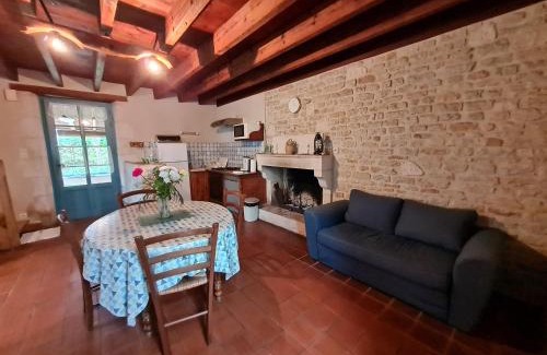 Benet Casa | Maison de caractère avec jardin, barque et VTT dans le Marais Poitevin - FR-1-426-139