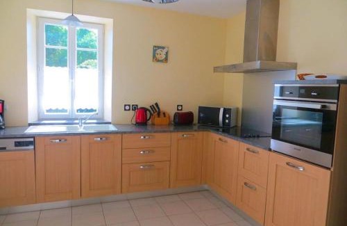 Asnieres-sur-Nouere Casa | Maison de charme en pierres, avec terrasse, jardin, vélos, poêle à bois et borne de recharge électrique - FR-1-653-79