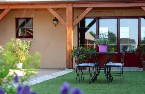 Pouligny-Notre-Dame Casa | Maison de charme en Berry près d'un golf & spa, jardin d'hiver, vélos, animaux bienvenus - tout inclus - FR-1-591-332