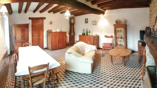Les-Trois-Moutiers Casa | Maison de charme avec jardin aux Trois-Moutiers, 116 m², 6 pers.
