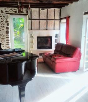 Gan Casa | Maison de charme à Gan avec vue sur la montagne