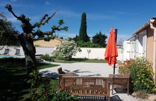 Velleron Casa | Maison de charme avec piscine privée à Velleron