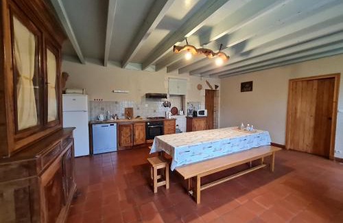 Benet Casa | Maison de charme avec WiFi au cœur du Marais Poitevin, jardin clos, barque et vélos, 4 chambres - FR-1-426-146