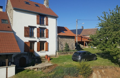 Naillat Cabina | Maison de Charme, sol en Pierre, Dans Petit Hameau Tranquille
