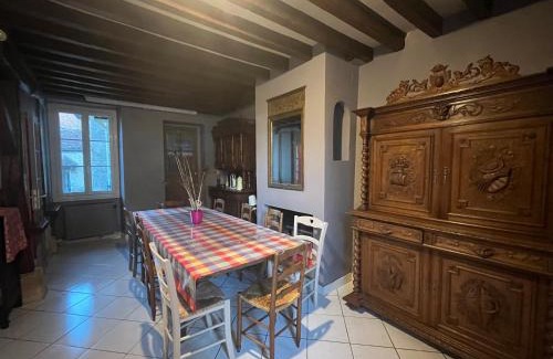 Liancourt-Saint-Pierre Casa | Maison de Village 5 chambres