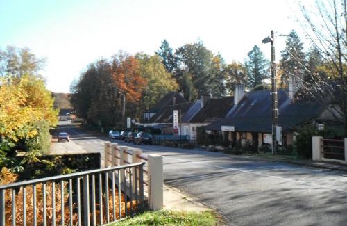Saint-Bonnet-Troncais Apartamento | Maison de L`Etang