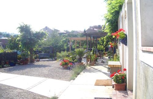 Salsigne Casa | Maison de Laura