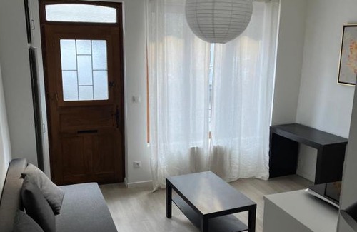 Saint-Pierre-des-Nids Casa | Maison de village