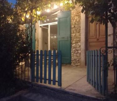 Menglon Casa | Maison de vacances dans le Diois au pied du Vercors avec 2 chambres pour 6 personnes