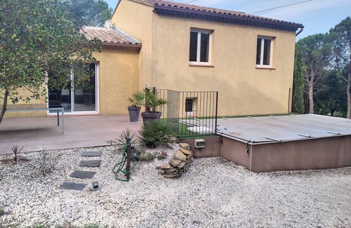 Rochegude Casa | Maison de Vacances en Lisière de Forêt Avec Piscine Privée