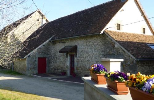 Cressanges Casa | Maison de vacances rénovée avec jardin, idéale famille, proche RCEA, équipée confort et tout inclus - FR-1-489-44