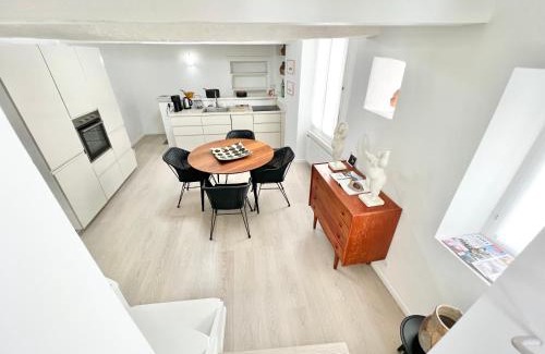 Lourmarin Apartamento | Maison de village Arty et terrasse au calme