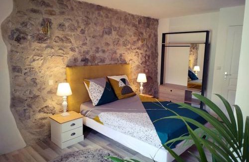Luc-en-Diois Casa | Maison de village avec terrasse
