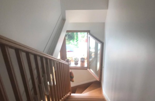Saint-Denis Casa | Maison de Ville Calme Avec Jardin et Patio Pour Jusqu' à 9 Personnes