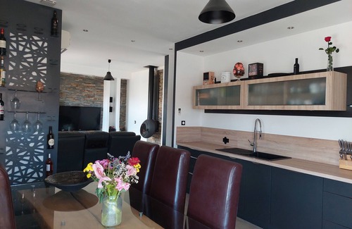 Prades Casa | Maison de Ville Dans Quartier Residentiel Classé 3 Etoiles