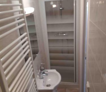 Nogent-le-Rotrou Casa | Maison de ville NLR - 6 lits simples - BBQ - Proche Gare - grand Parking