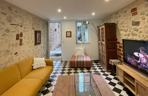 Casteljaloux Casa | Maison de Ville Proche Commodités , A 500 m des Thermes , 2km Golf / Casino