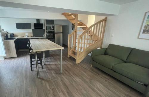 Vitre Casa | Maison de ville- quartier calme